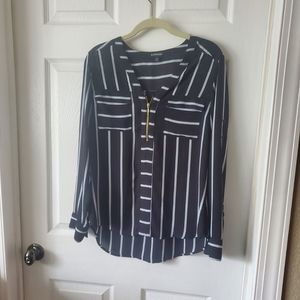 2/$20 Express woman's Blouse size M